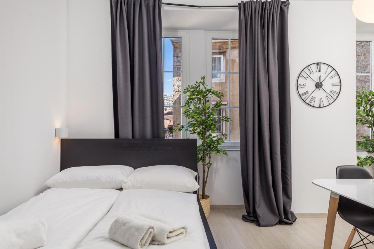 Apartments Harbour View Rijeka Luaran gambar