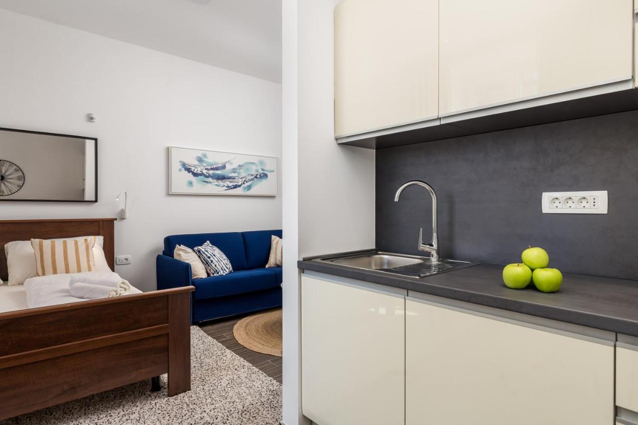 Apartments Harbour View Rijeka Luaran gambar