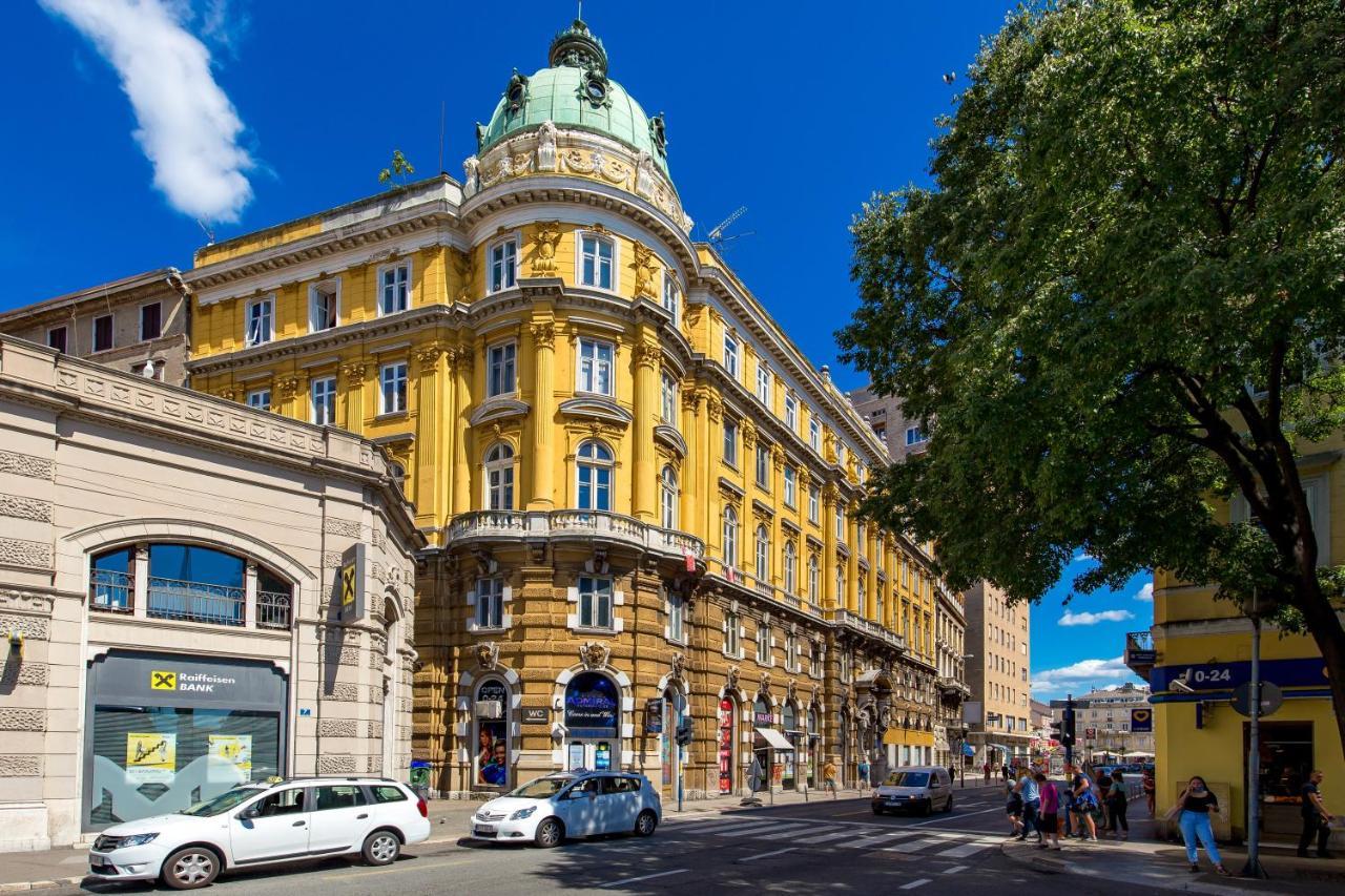 Apartments Harbour View Rijeka Luaran gambar