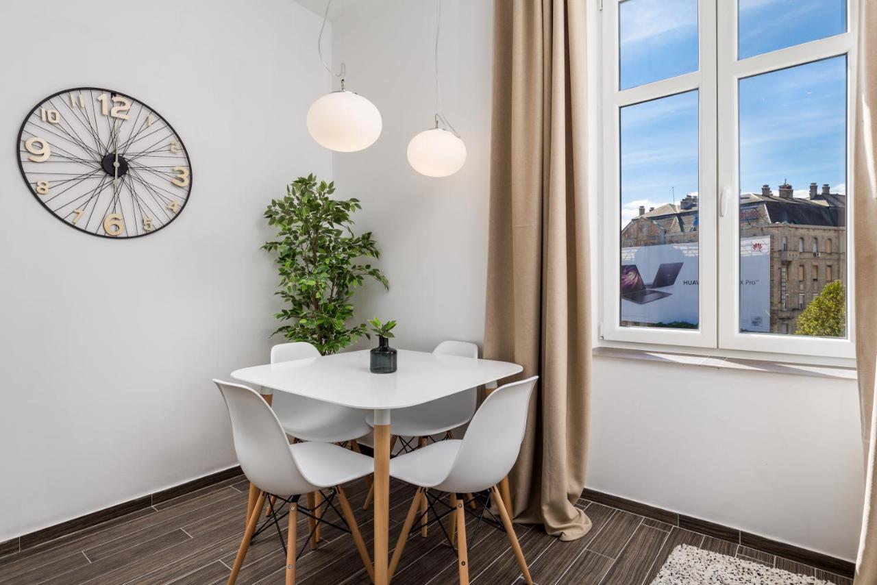 Apartments Harbour View Rijeka Luaran gambar