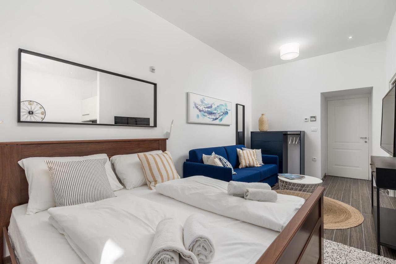 Apartments Harbour View Rijeka Luaran gambar