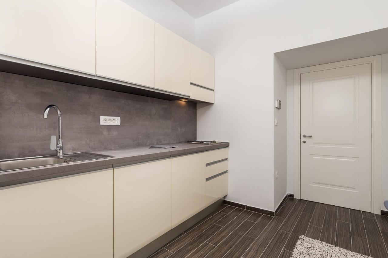 Apartments Harbour View Rijeka Luaran gambar