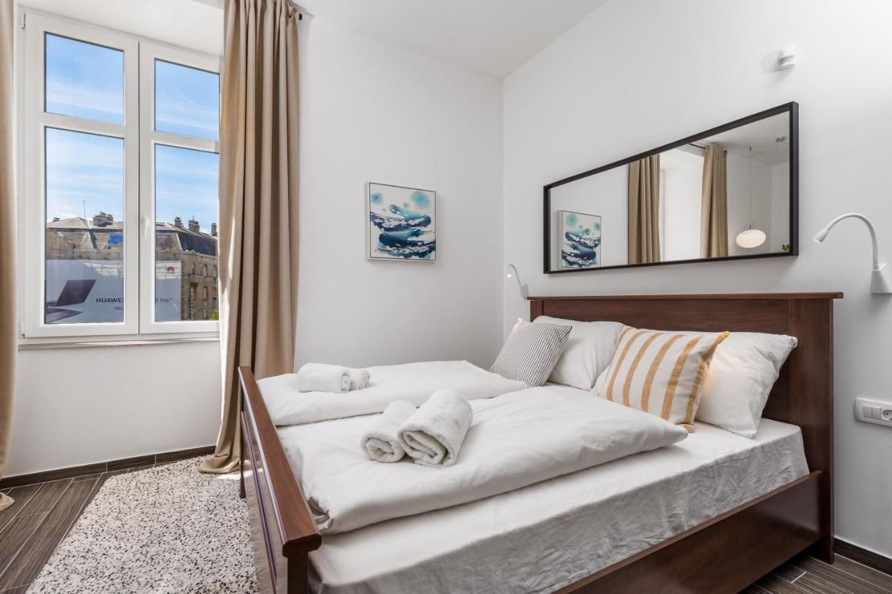 Apartments Harbour View Rijeka Luaran gambar